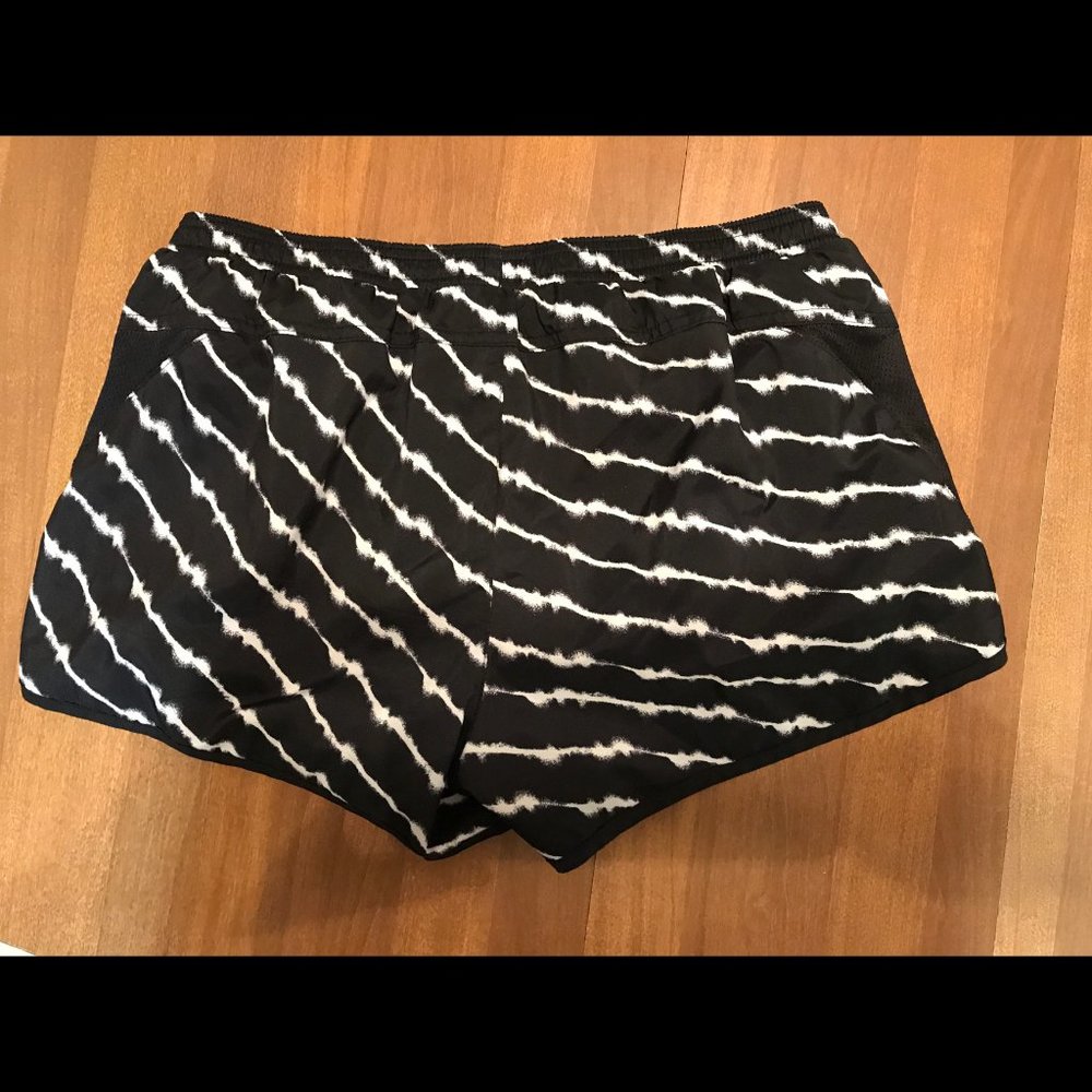 Old navy athletic shorts. Size Medium